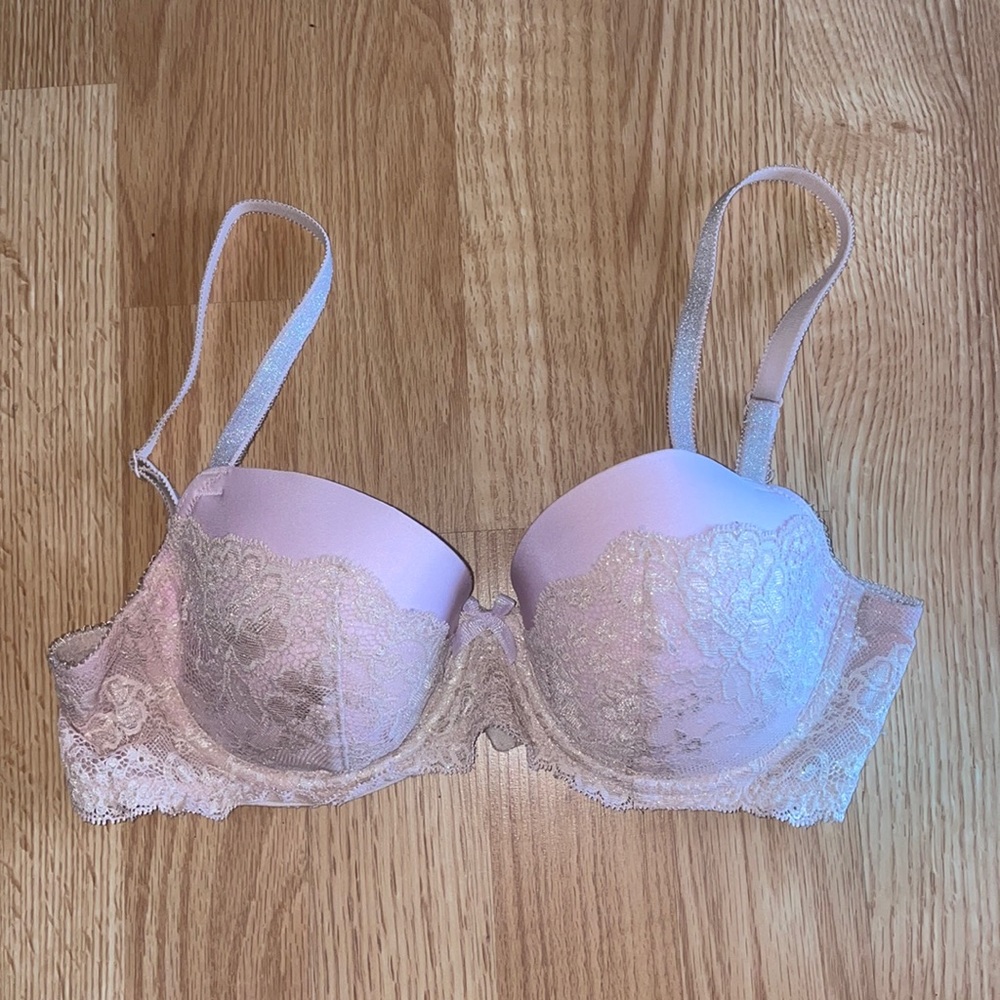Victoria's Secret lace covered Dream Angels Lined Demi Bra. Size 32 D
